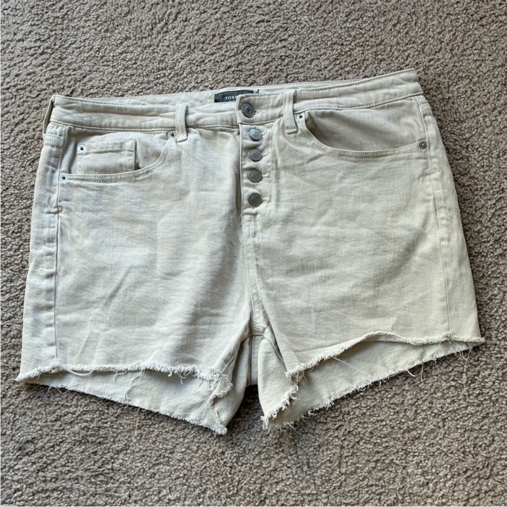 Torrid off white denim jean shorts